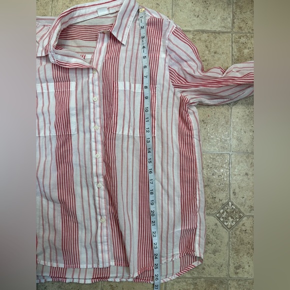Women’s Gap White and Red-Striped Button Down Lightweight Shirt Size Medium - Picture 6 of 6